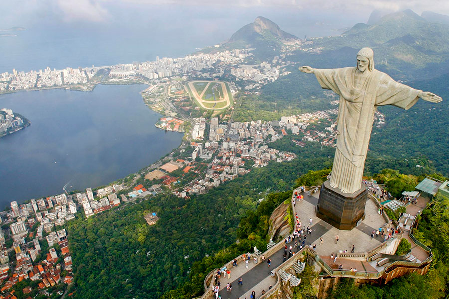 Статуя Христа. Город Рио-де-Жанейро